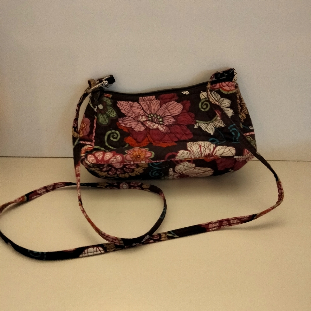 Vera Bradley Floral crossbody bag 8"x5" - Picture 4 of 9